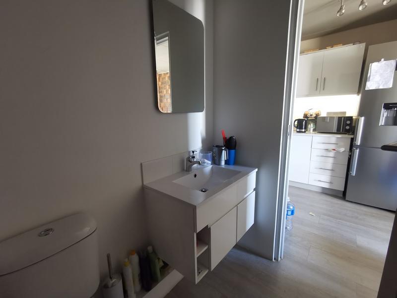 To Let 1 Bedroom Property for Rent in Observatory Western Cape